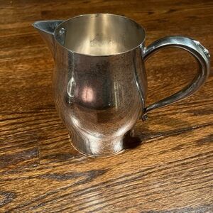 Antique Wm A Rogers Silver Plate Water Pitcher 6.5" Tall 48 fl oz capacity